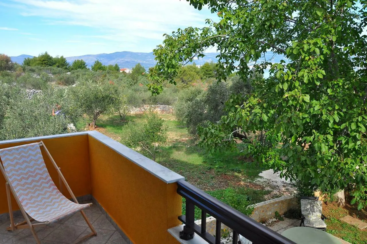 Apartments Villa Annika Slatine
