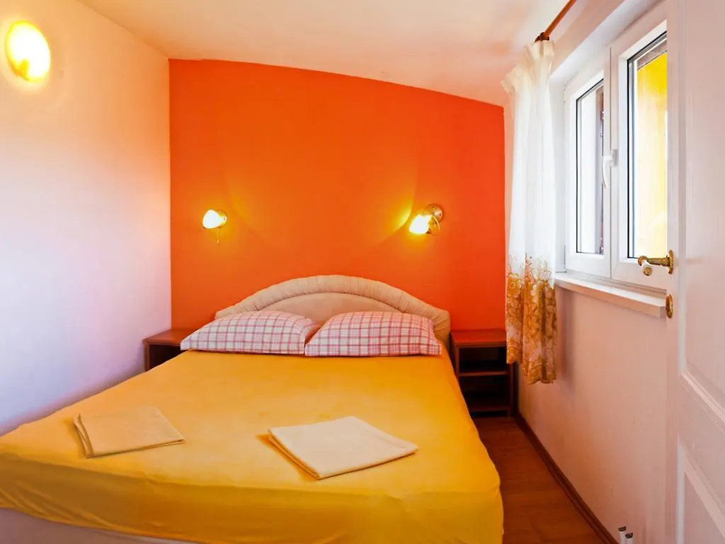 Apartments Villa Annika Slatine