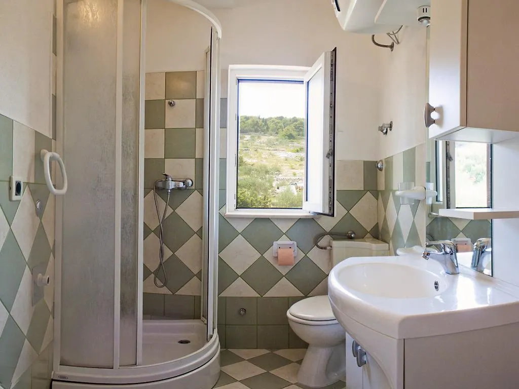 Apartments Villa Annika Slatine