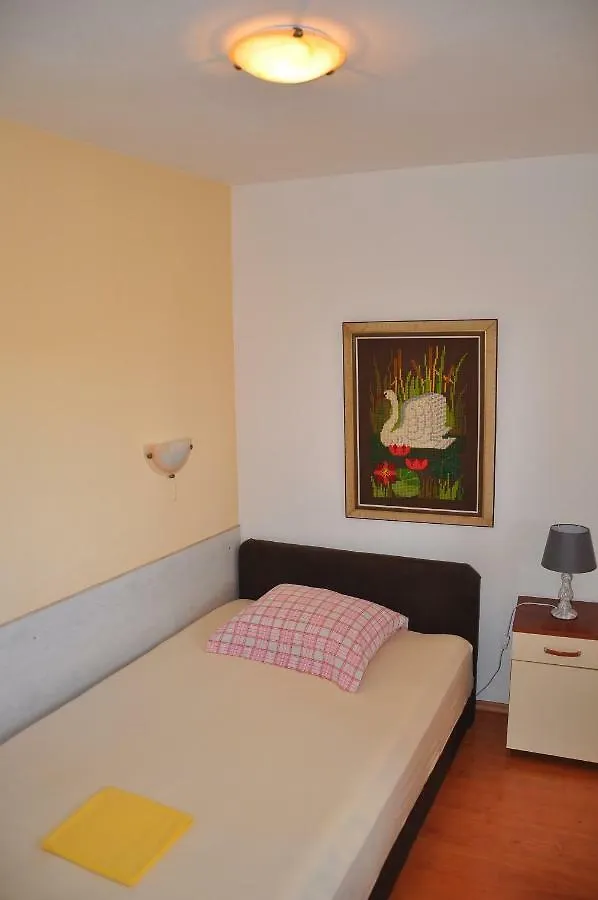 Apartments Villa Annika Slatine