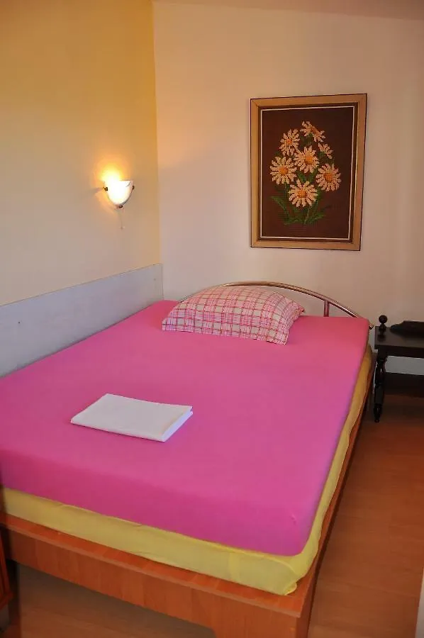 Apartments Villa Annika Slatine