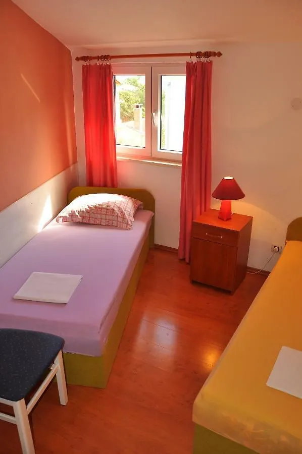 Apartments Villa Annika Slatine