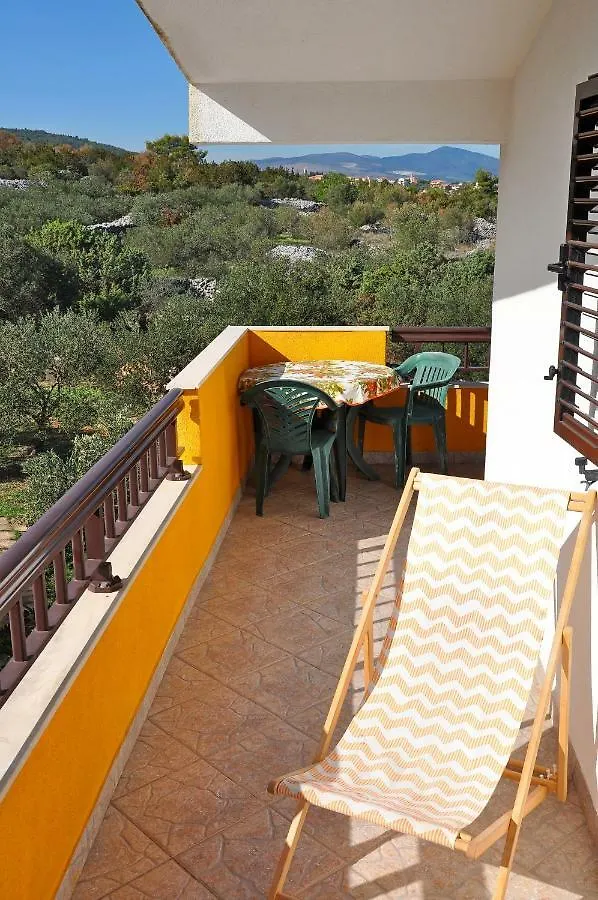Apartments Villa Annika Slatine